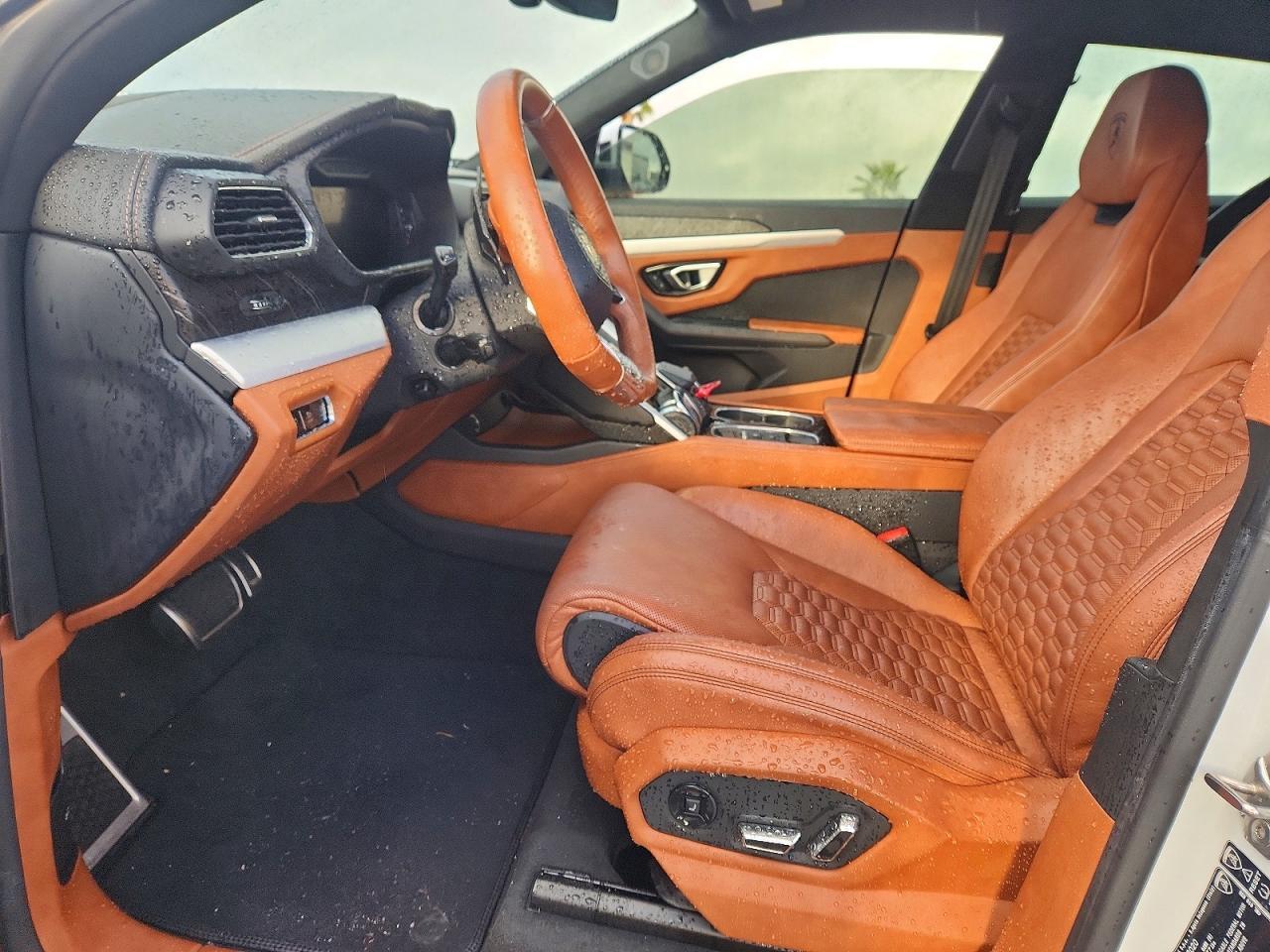 2021 Lamborghini Urus - zdjęcie 7