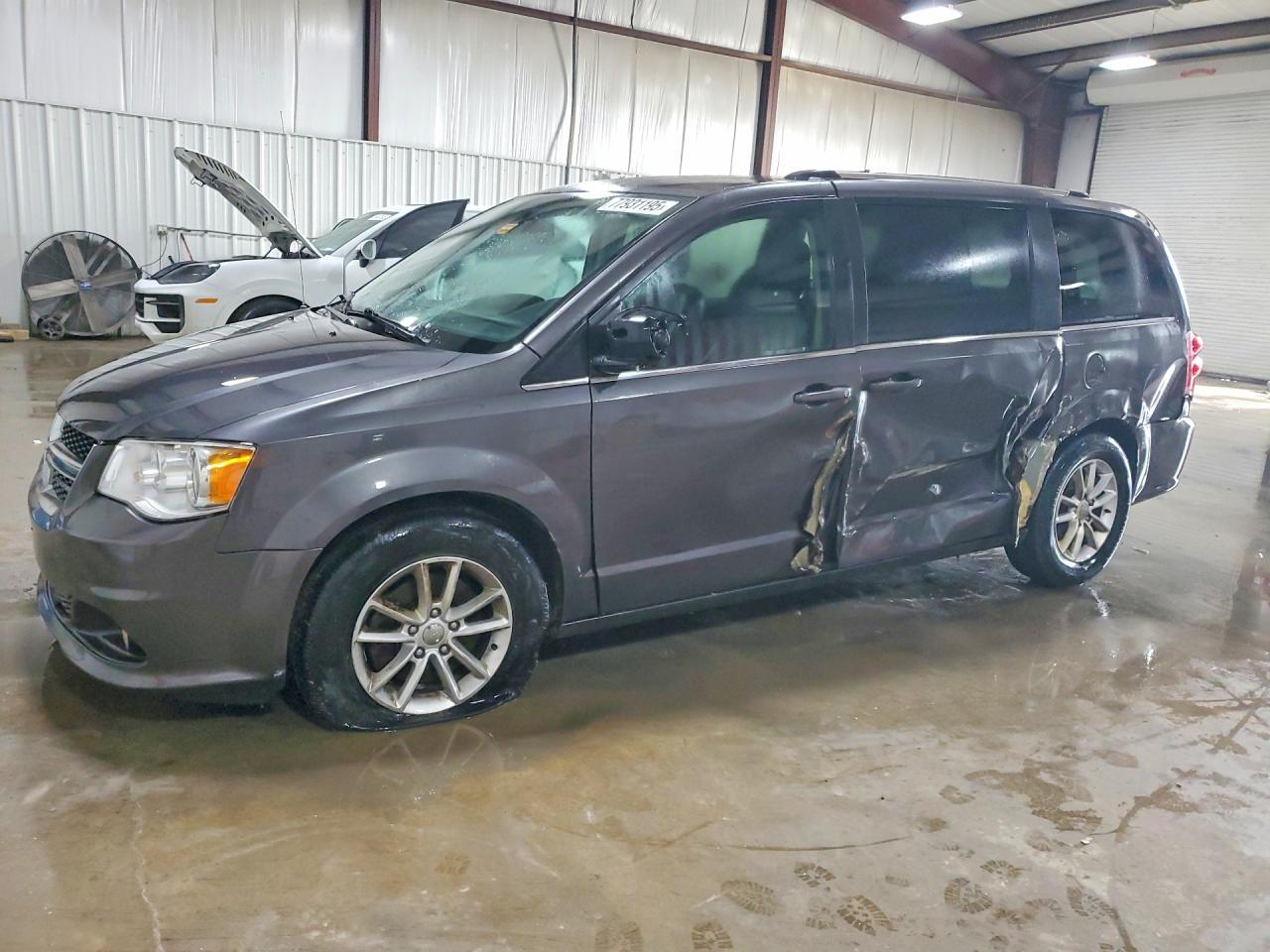 2018 Dodge Grand Caravan Sxt - zdjęcie główne