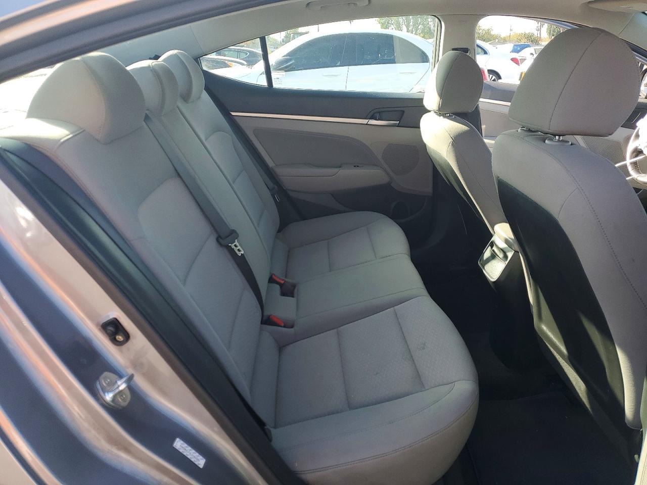 2020 Hyundai Elantra Sel - zdjęcie 10