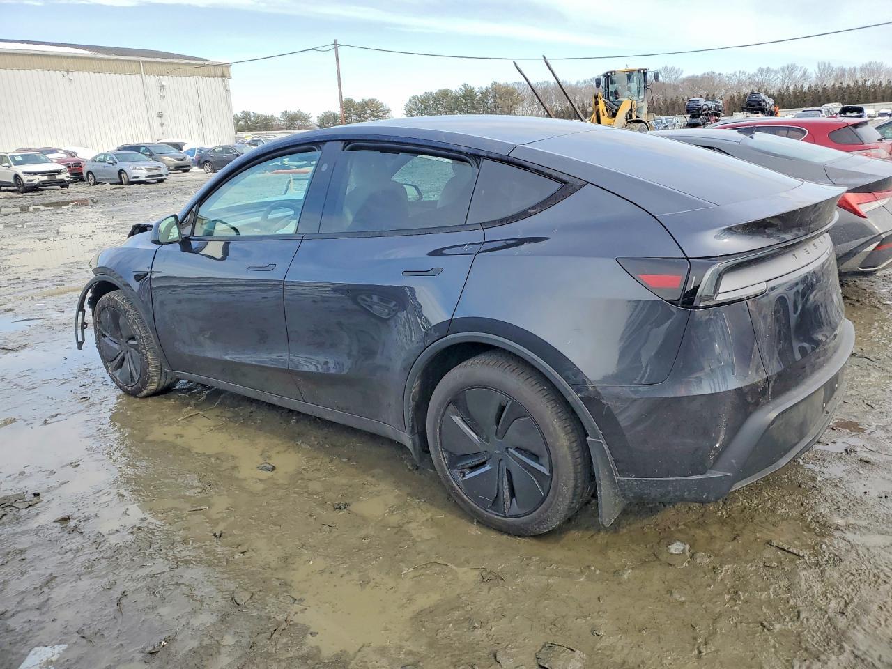 2026 Tesla Model Y - zdjęcie 2