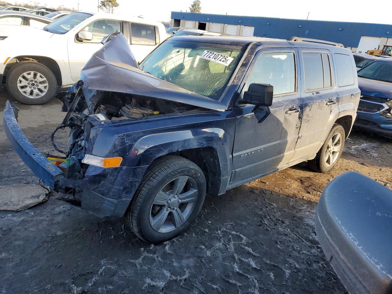 2015 Jeep Patriot Latitude - zdjęcie główne