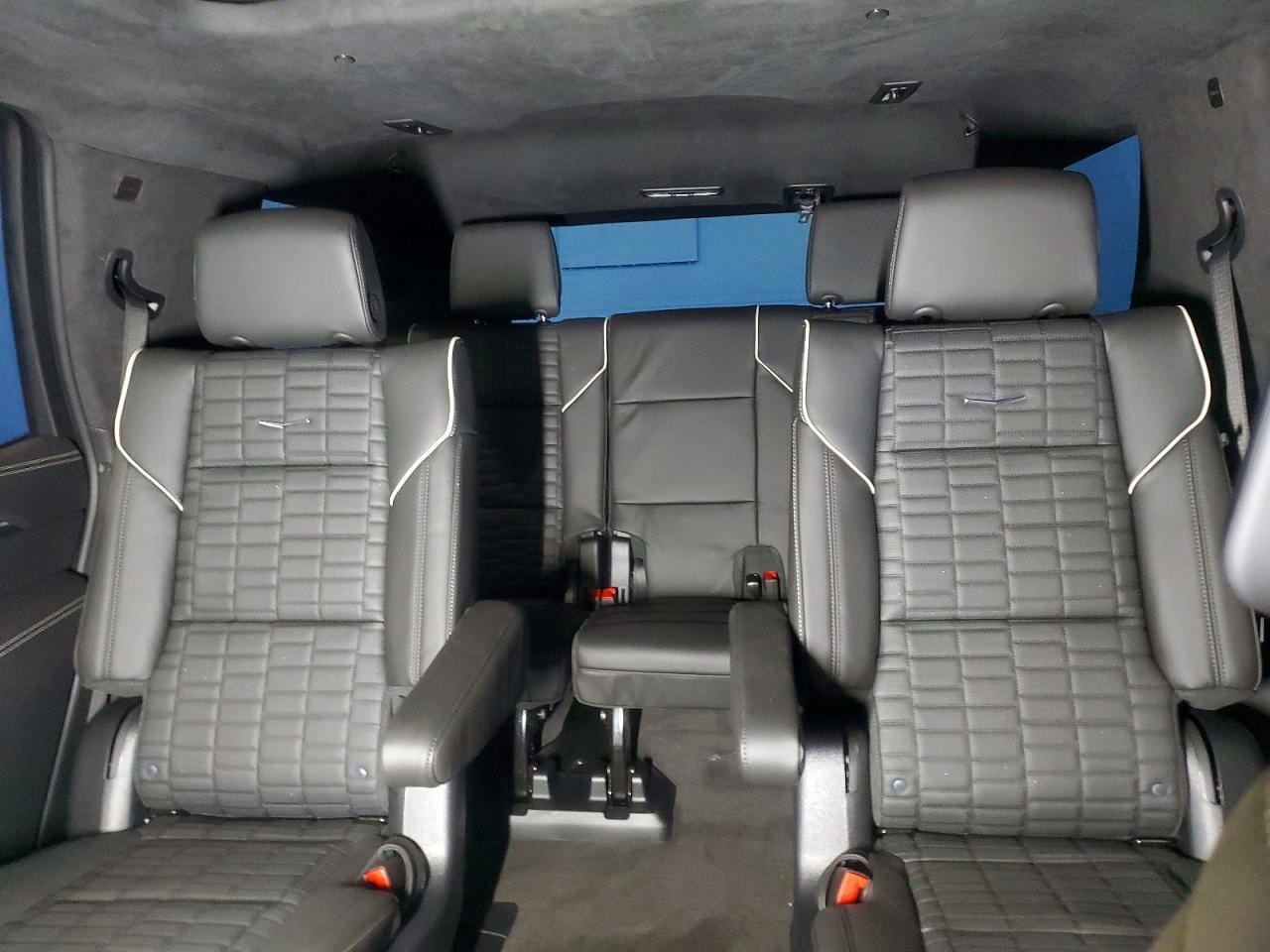 2026 Cadillac Escalade Sport Platinum - zdjęcie 10