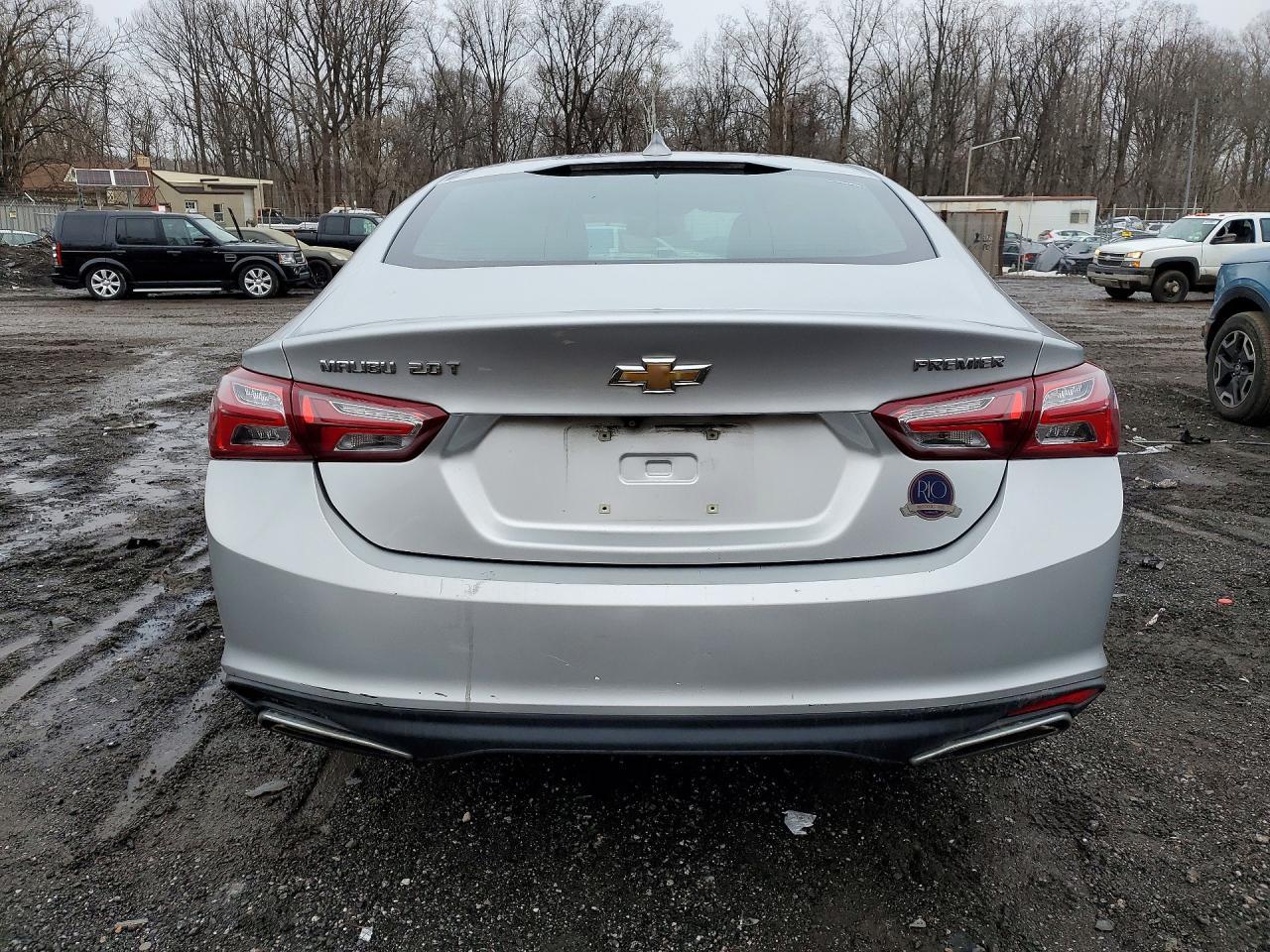 2020 Chevrolet Malibu Premier - zdjęcie 6
