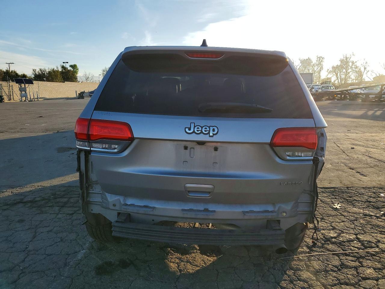 2017 Jeep Grand Cherokee Laredo - zdjęcie 6