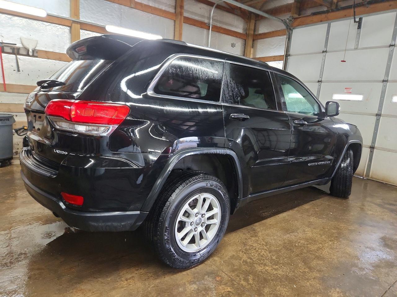 2018 Jeep Grand Cherokee Laredo - zdjęcie 3