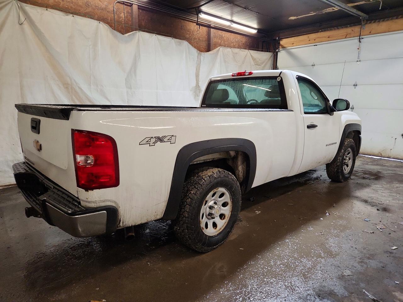 2013 Chevrolet Silverado K1500 - zdjęcie 3