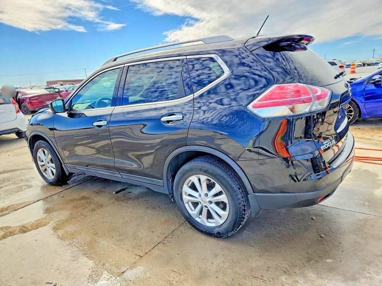 2015 Nissan Rogue Sv - zdjęcie 2