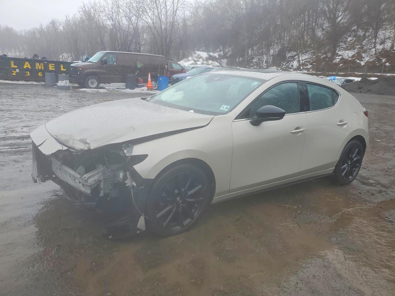 2023 Mazda Mazda2 - zdjęcie główne