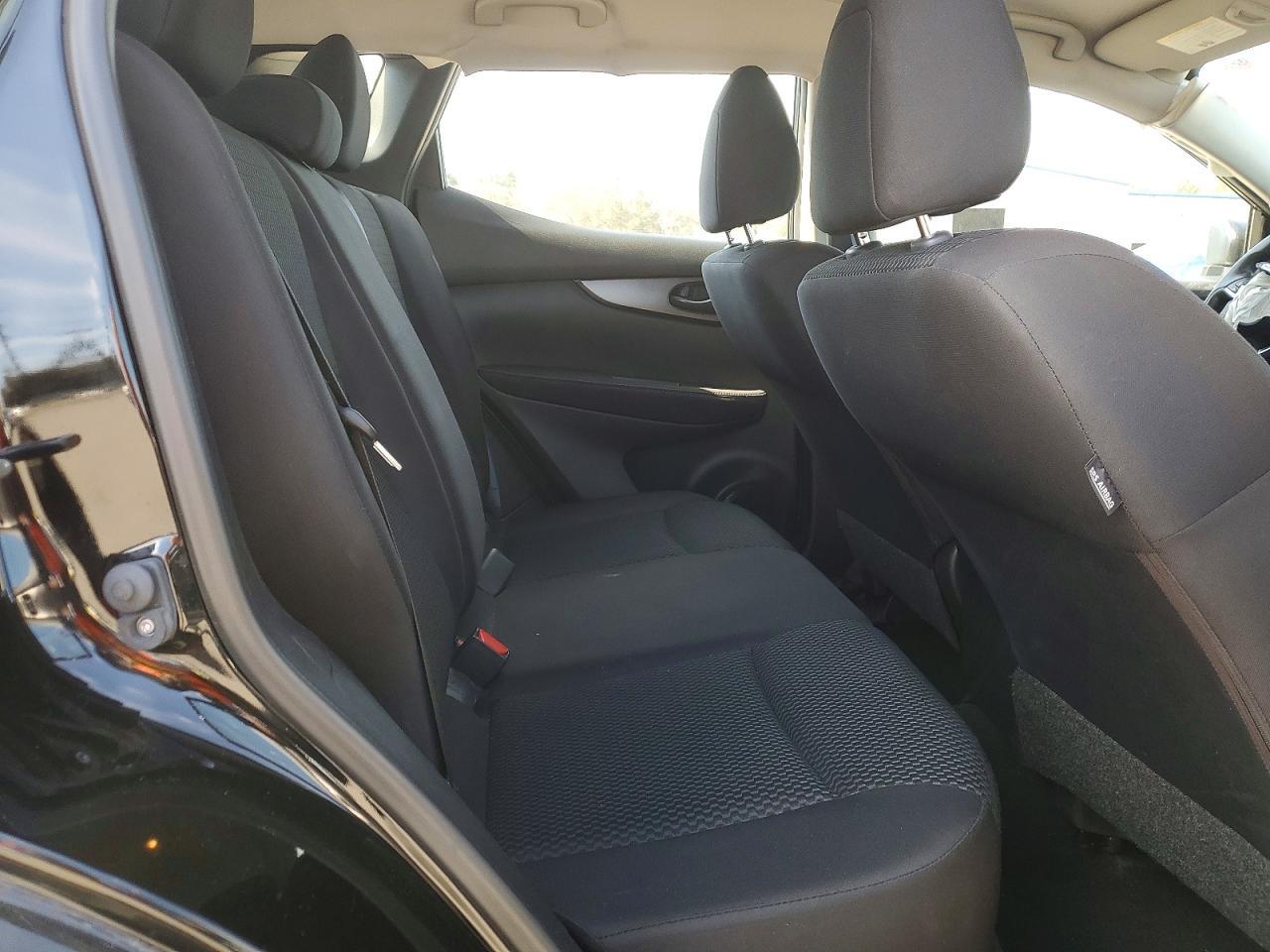 2019 Nissan Rogue Sport S - zdjęcie 11