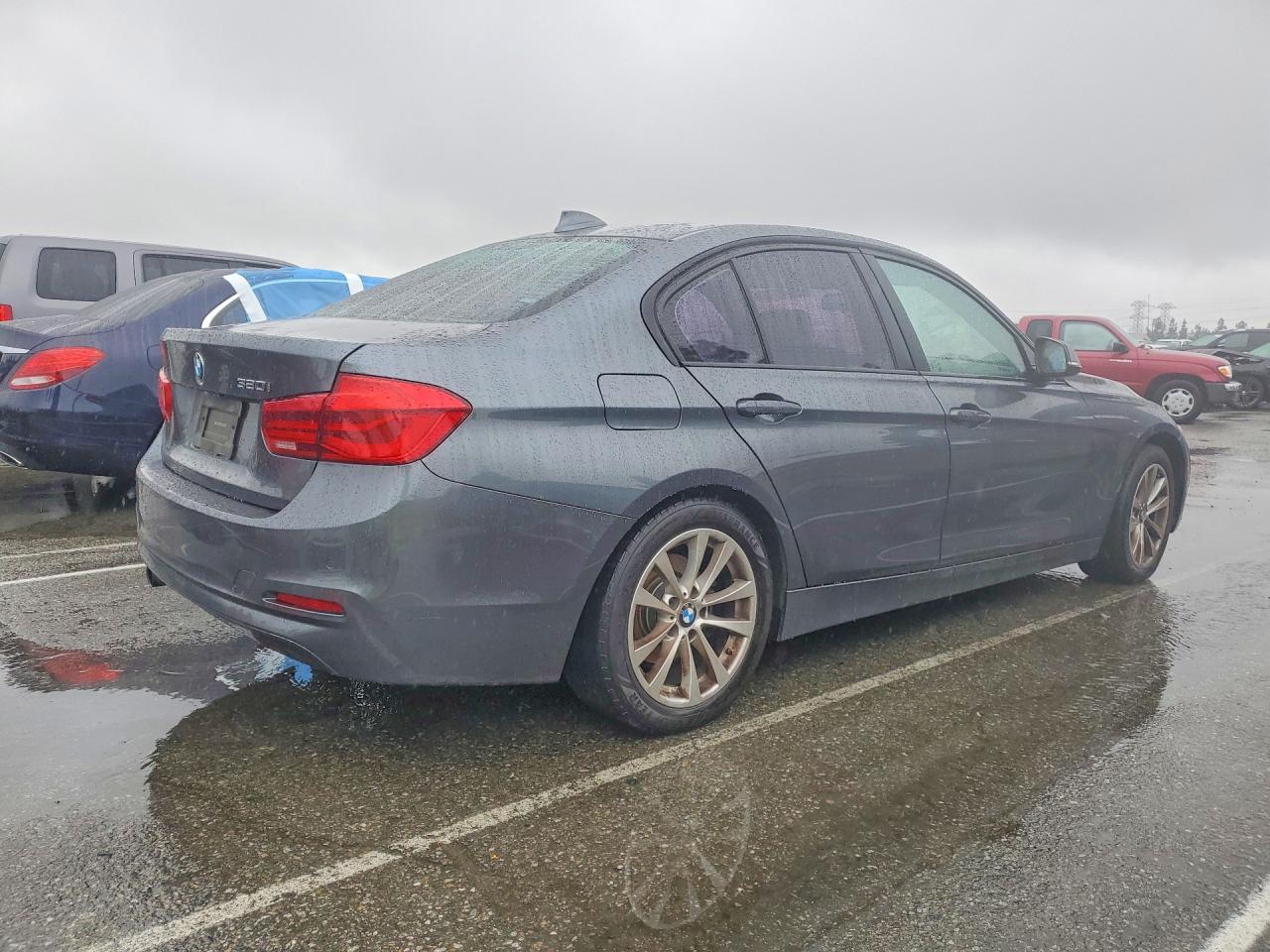 BMW Seria 3 - zdjęcie 3