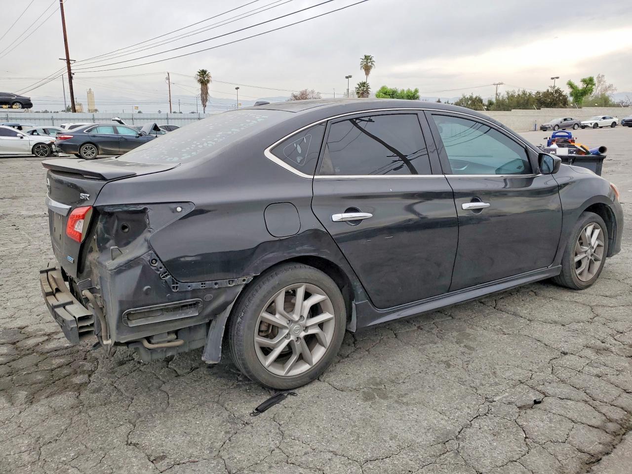 2014 Nissan Sentra S - zdjęcie 3