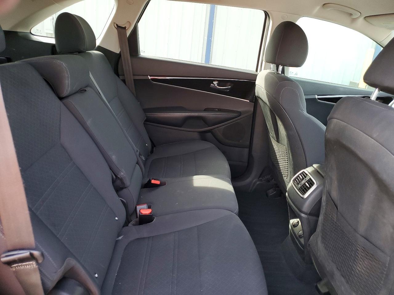 2019 Kia Sorento S V6 - zdjęcie 11