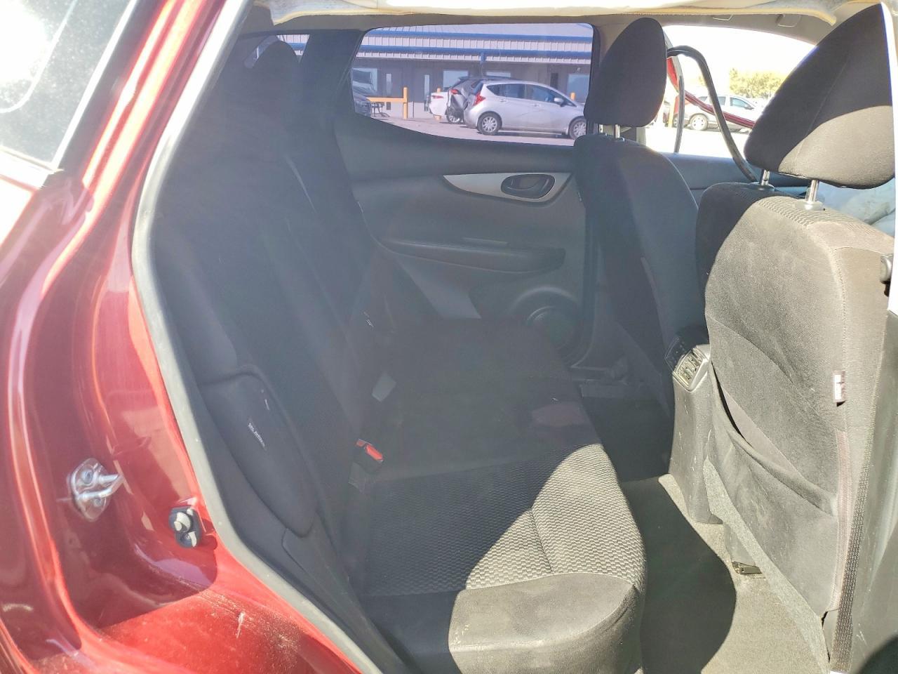 2020 Nissan Rogue Sport S - zdjęcie 11