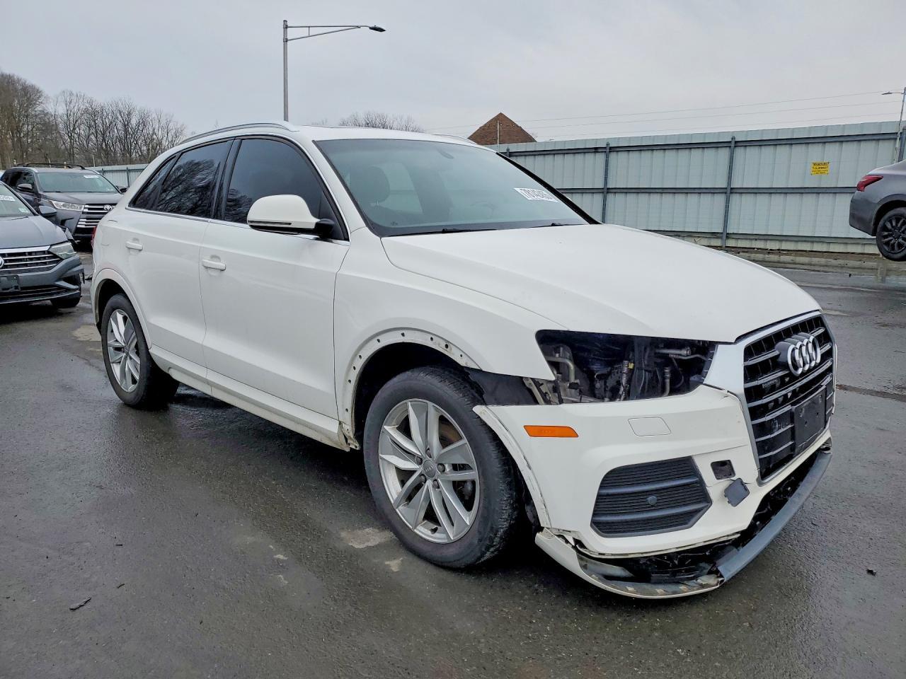 2016 Audi Q3 Premium Plus - zdjęcie 4