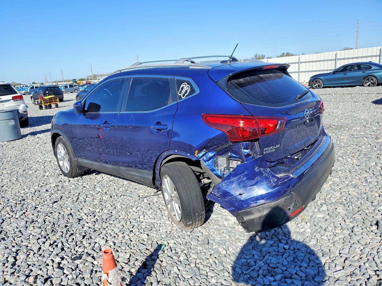 2019 Nissan Rogue Sport Sv - zdjęcie 2