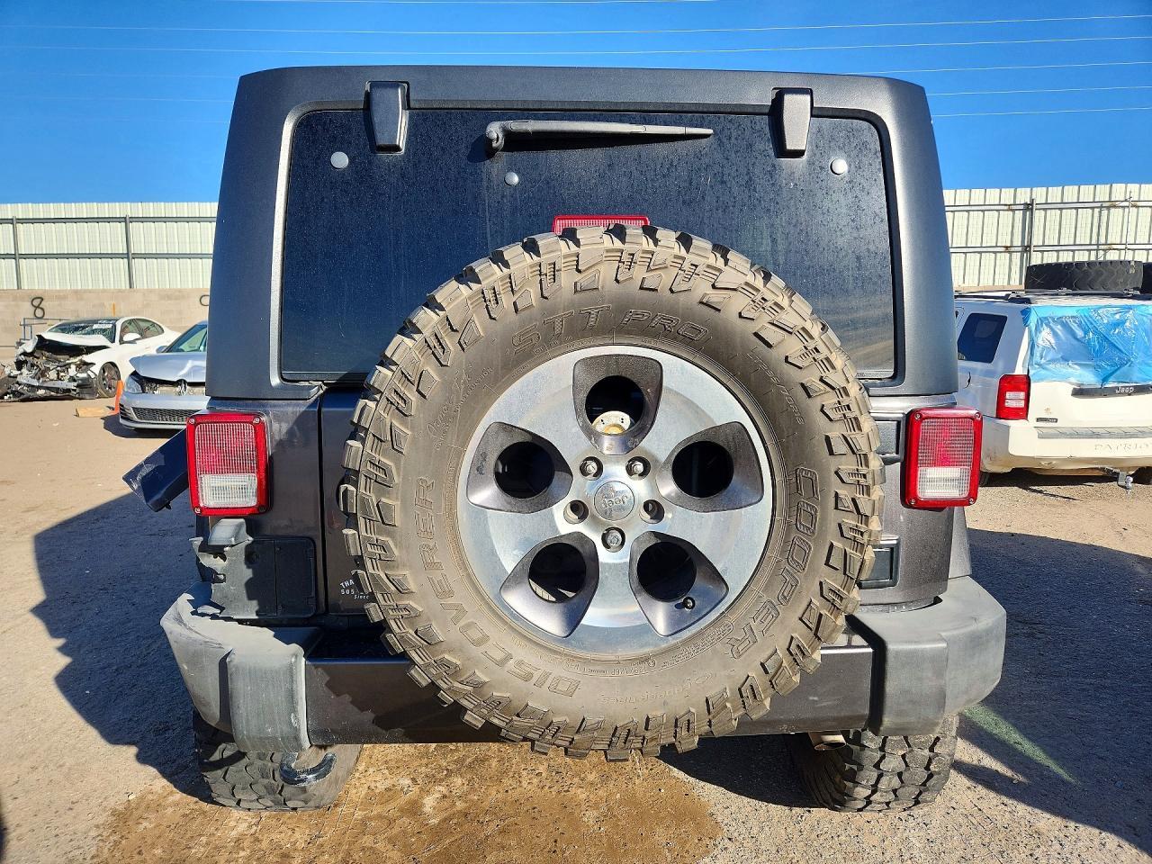 2016 Jeep Wrangler - zdjęcie 6