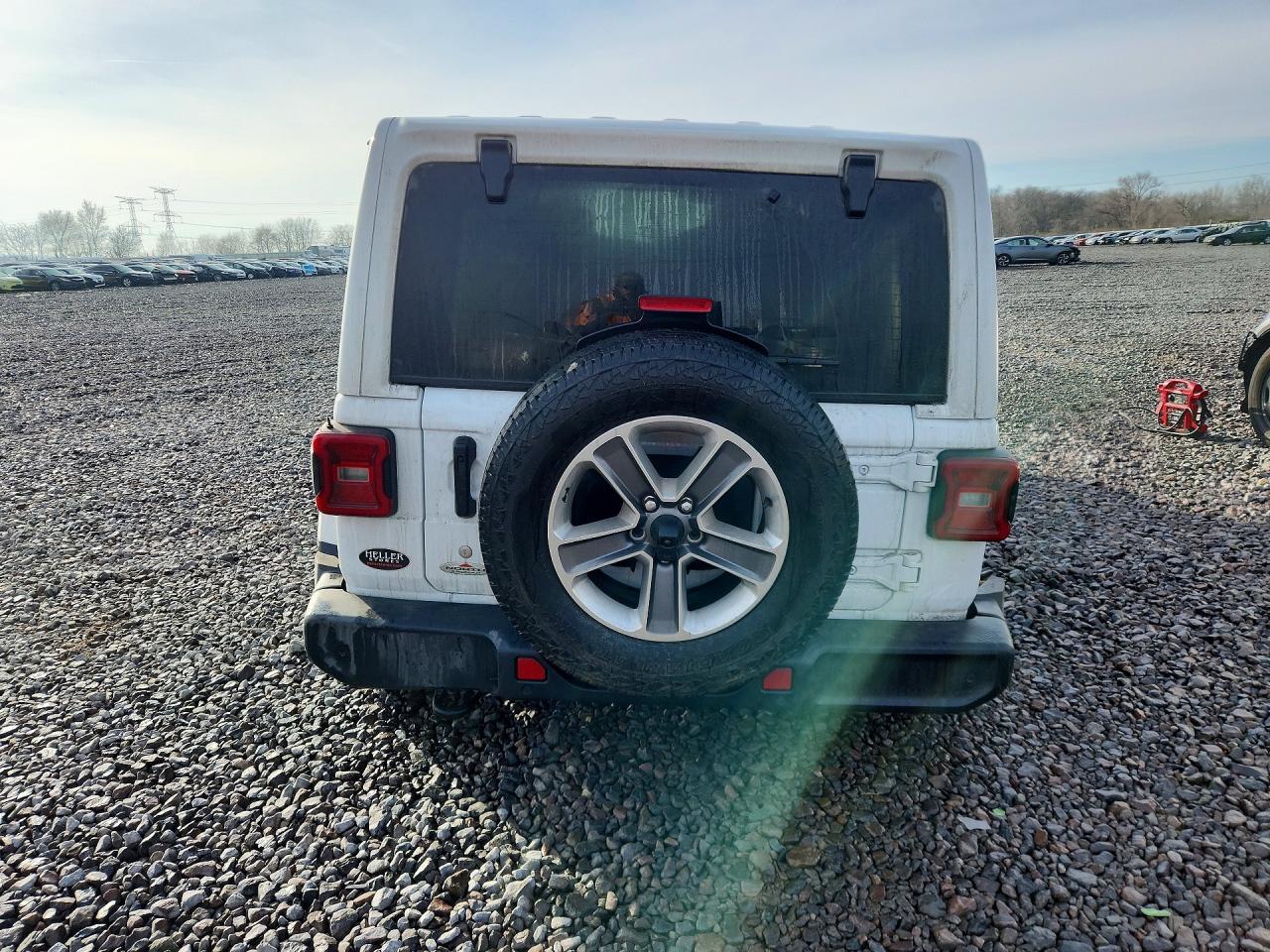 2020 Jeep Wrangler Unlimited Sahara - zdjęcie 6