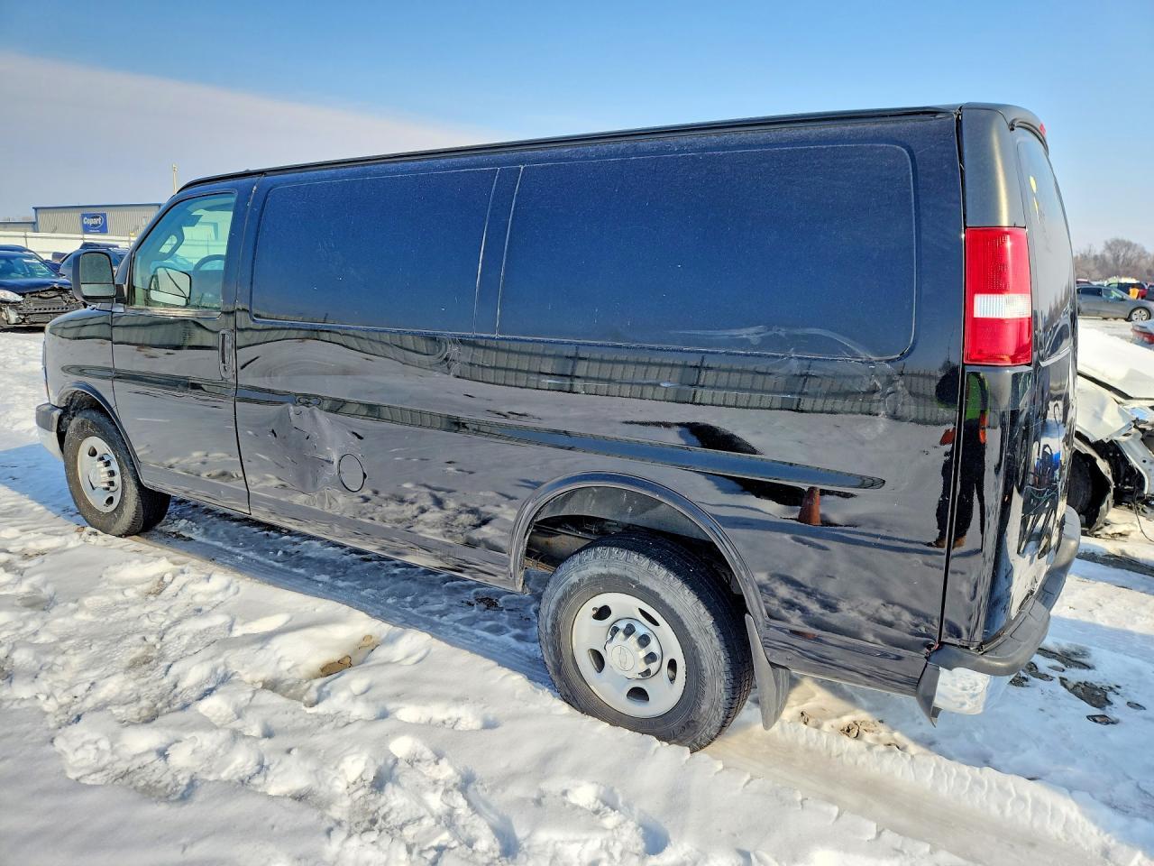 2017 Chevrolet Express G2500 - zdjęcie 2