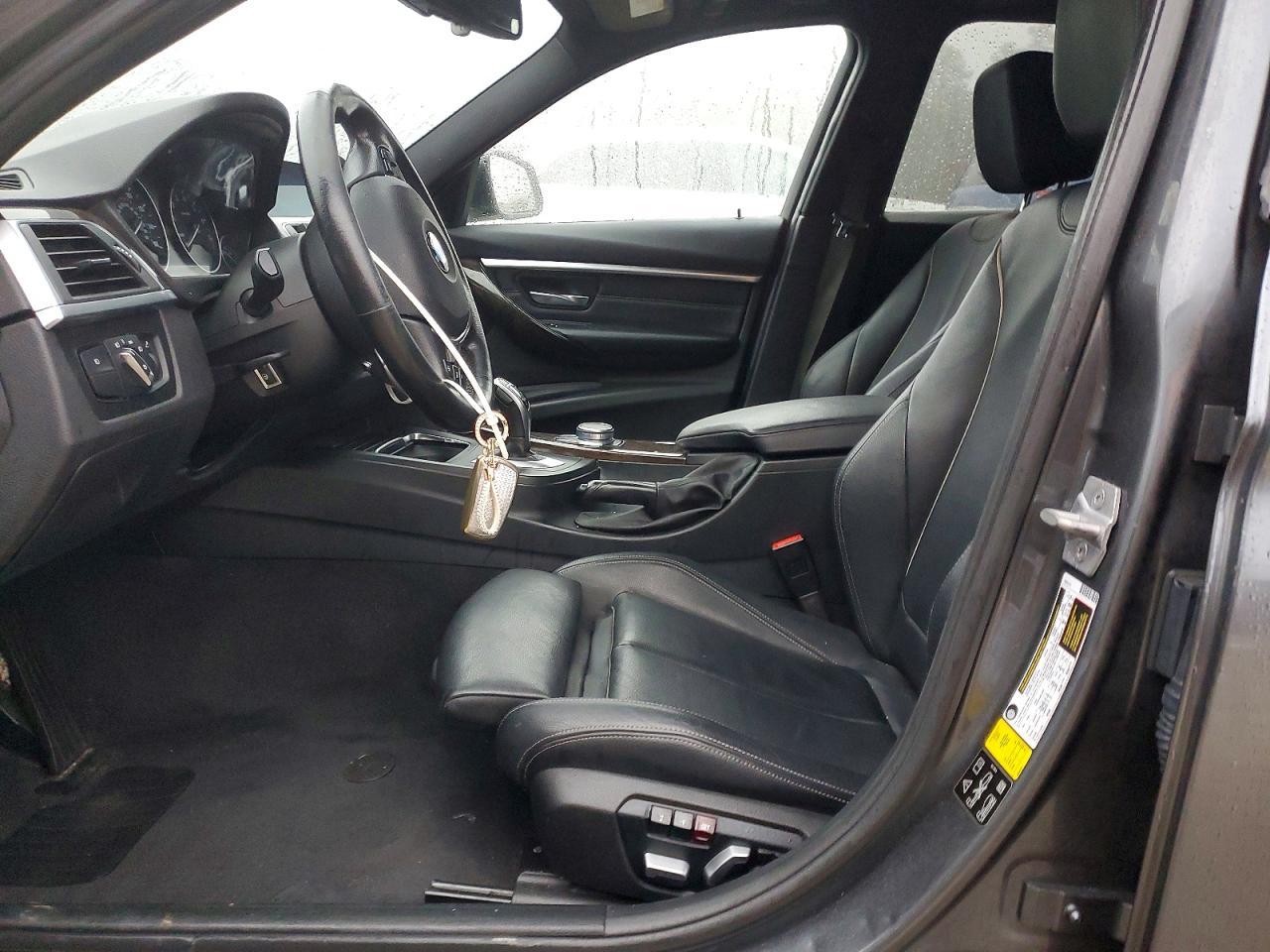 2017 BMW 330 Xi - zdjęcie 7