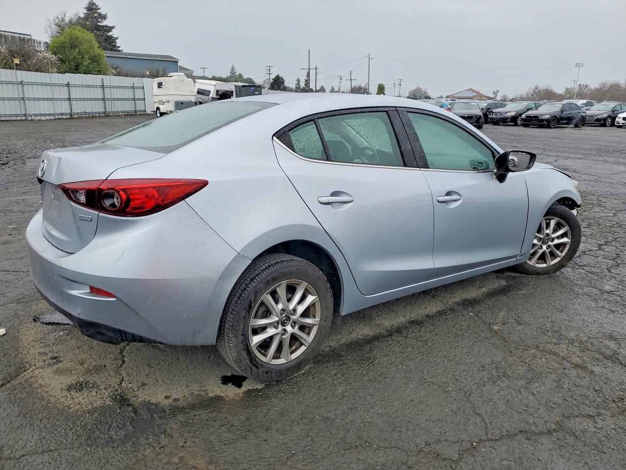 2017 Mazda 3 Sport - zdjęcie 3
