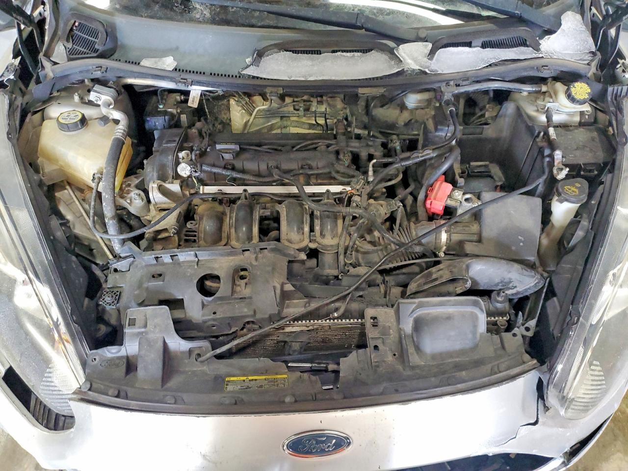 2014 Ford Fiesta Titanium - zdjęcie 11