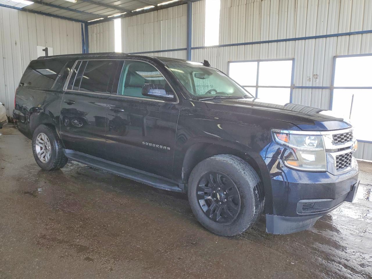 2020 Chevrolet Suburban K1500 Ls - zdjęcie 4