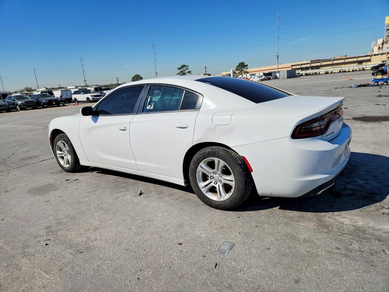 2021 Dodge Charger Sxt - zdjęcie 2