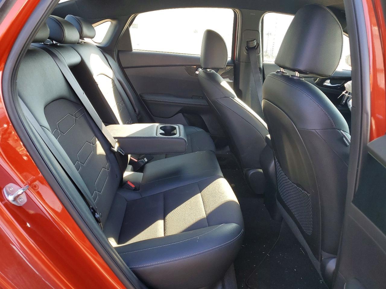 2022 Kia Forte Gt-Line - zdjęcie 10