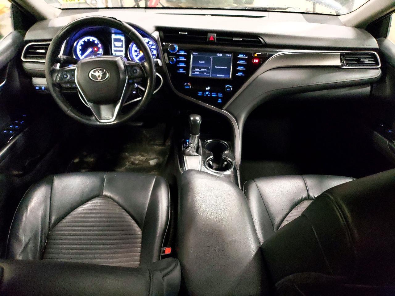 2019 Toyota Camry L - zdjęcie 8