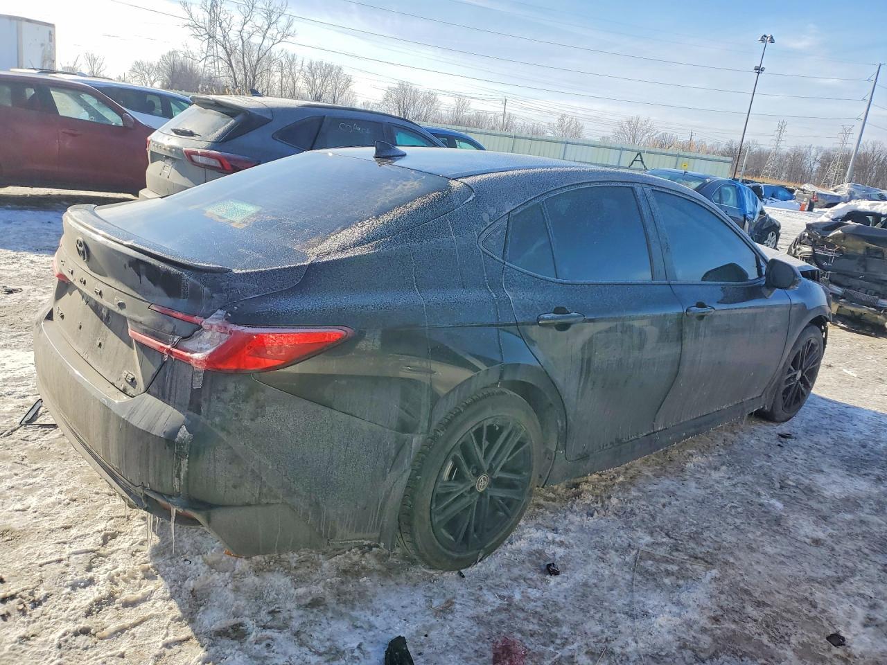 2025 Toyota Camry Xse - zdjęcie 3