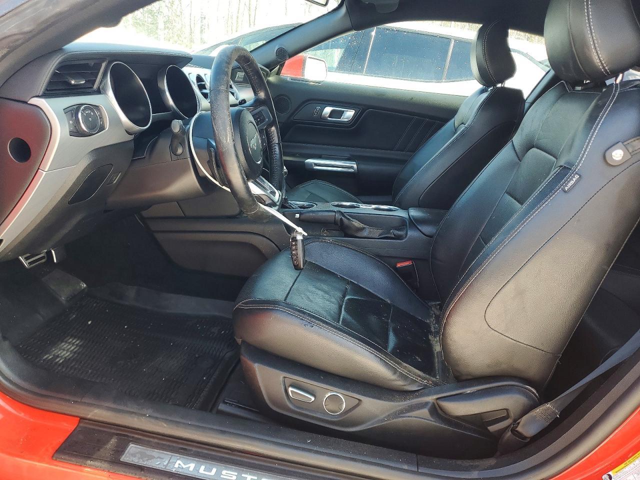 2019 Ford Mustang - zdjęcie 7