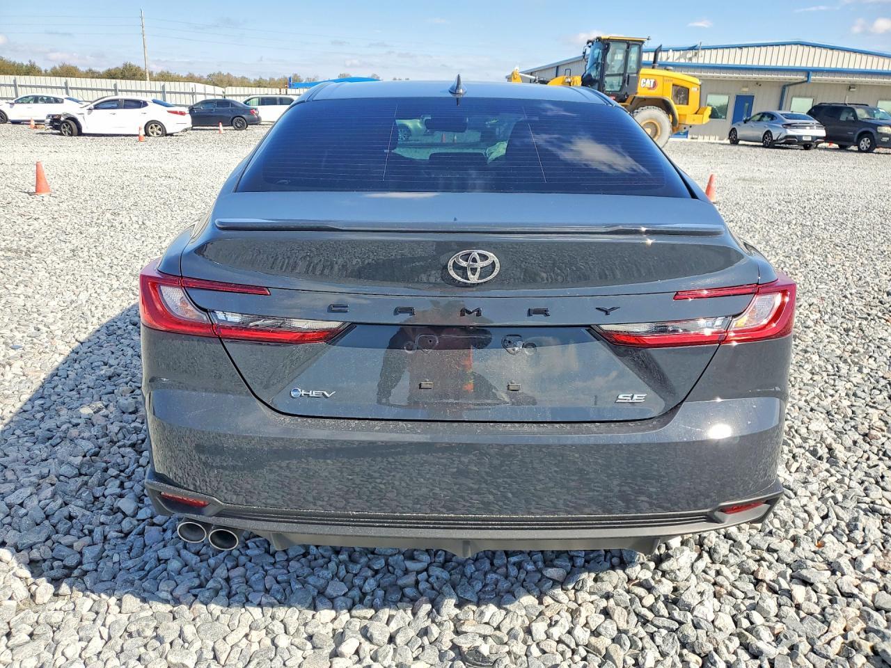 2026 Toyota Camry Xse - zdjęcie 6