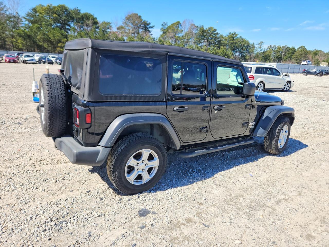 2021 Jeep Wrangler Unlimited Sport - zdjęcie 3