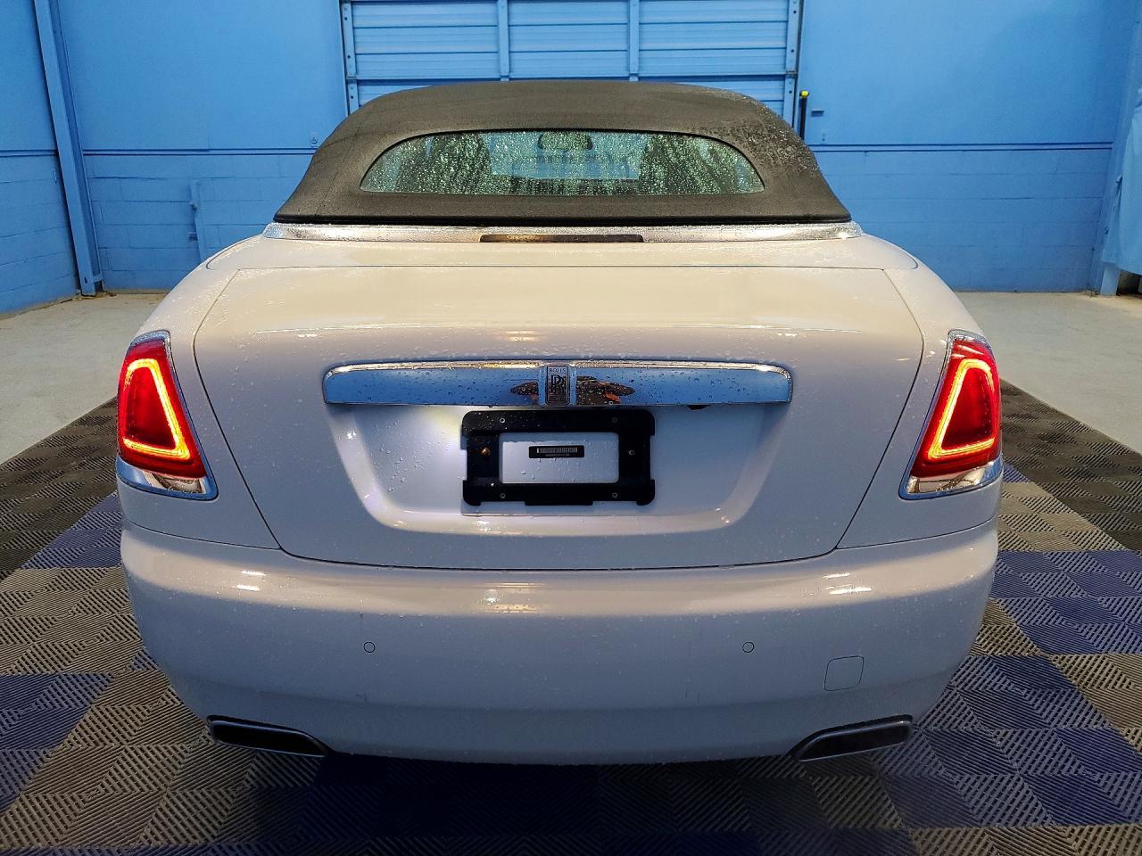 2017 Rolls-Royce Dawn - zdjęcie 6