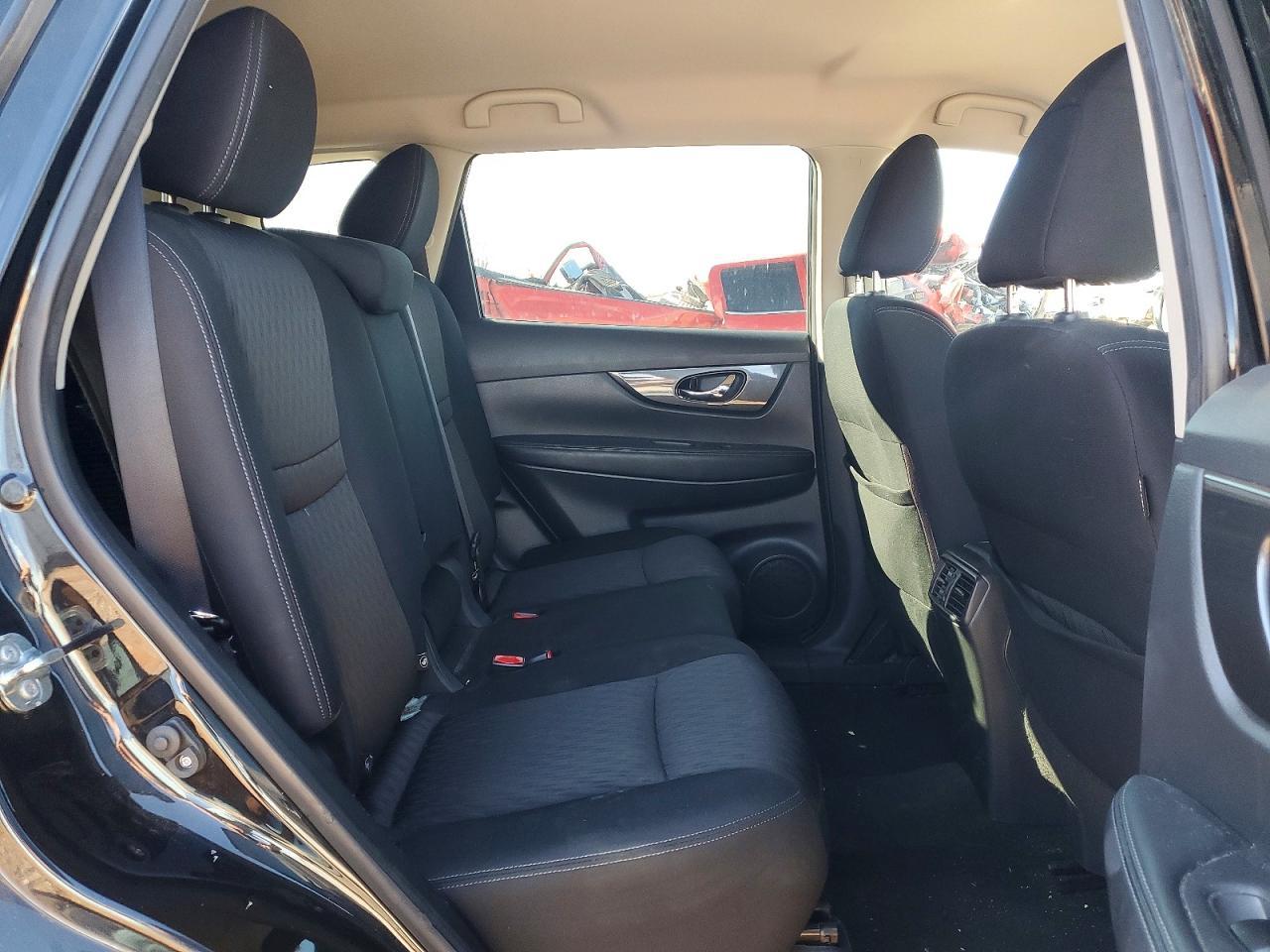 2020 Nissan Rogue S - zdjęcie 11