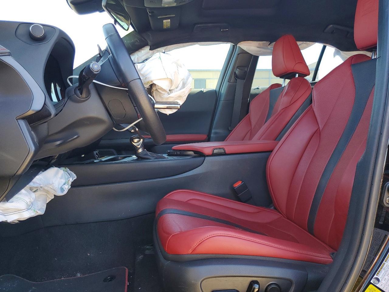 2021 Lexus Ux 200 - zdjęcie 7