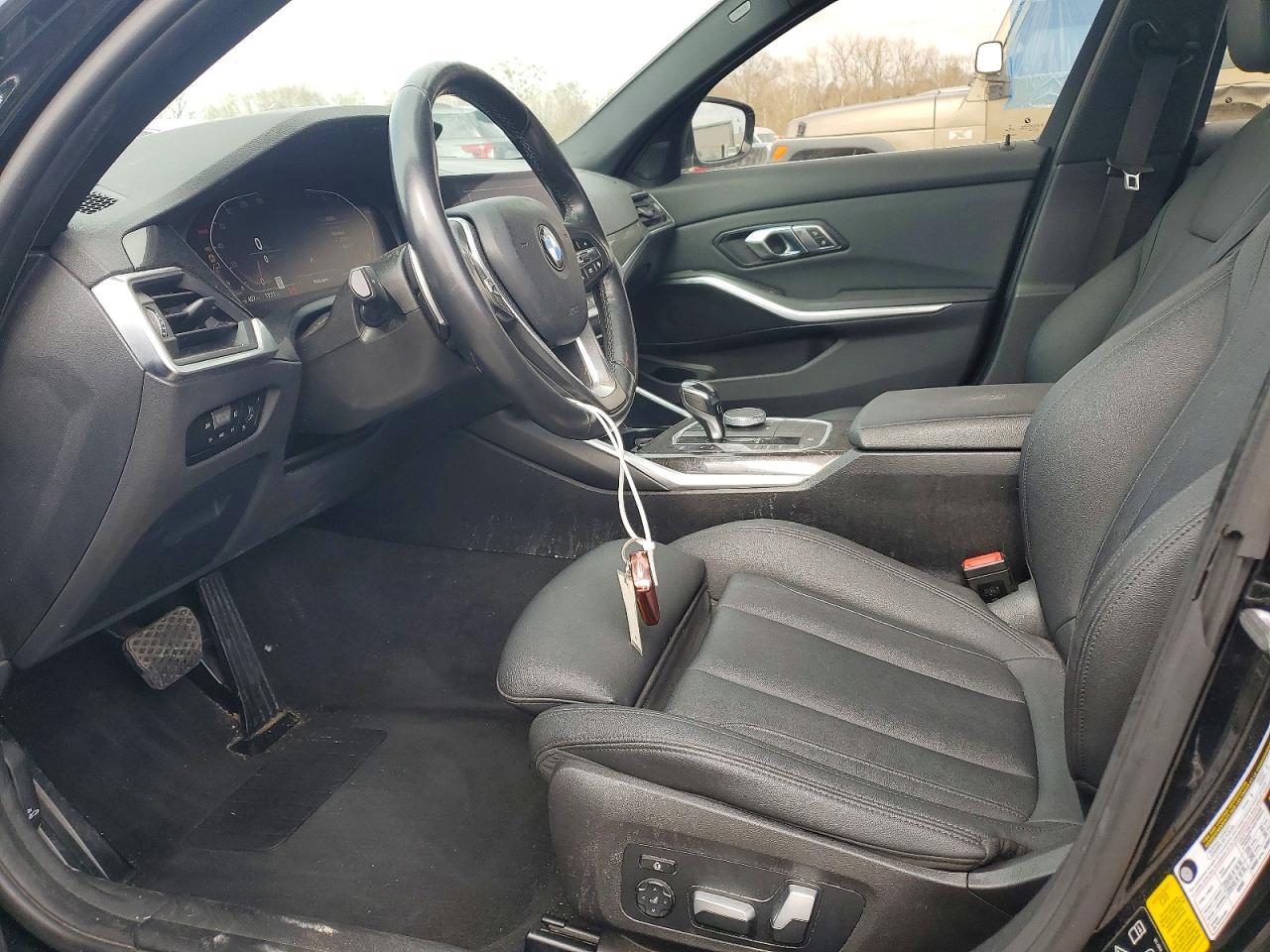 2020 BMW 330Xi - zdjęcie 7