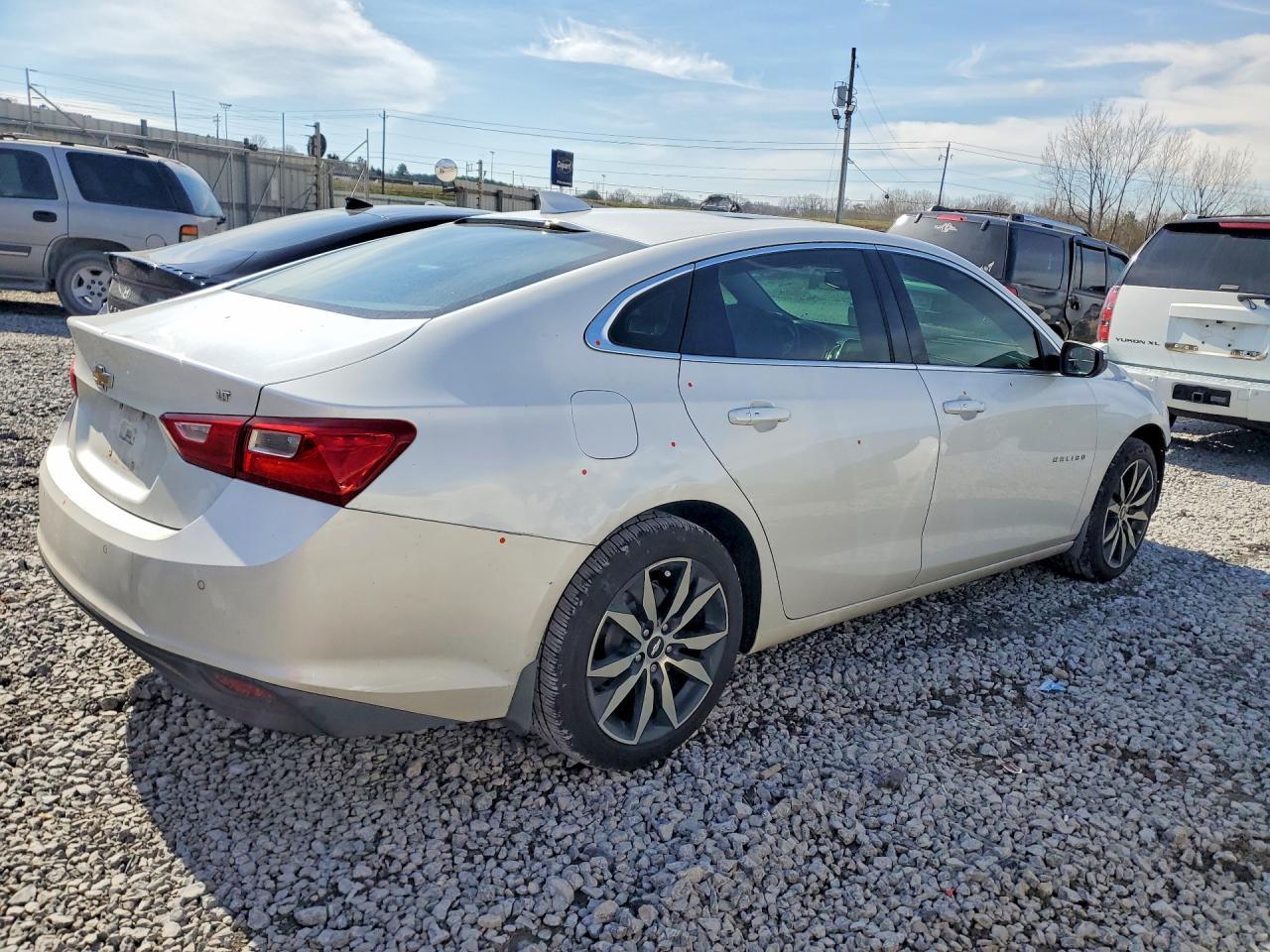2016 Chevrolet Malibu Lt - zdjęcie 3