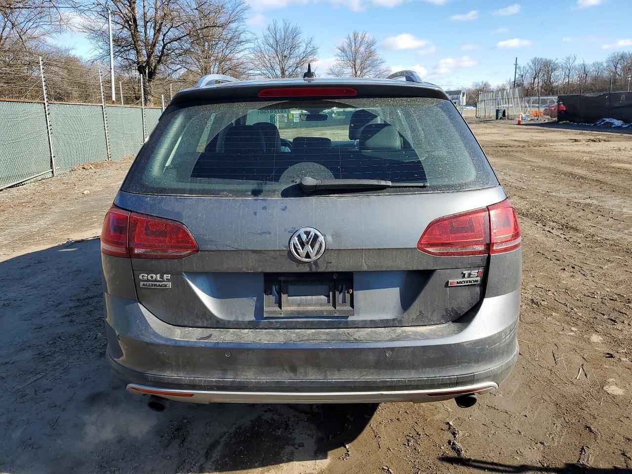 2017 Volkswagen Golf Alltrack S - zdjęcie 6