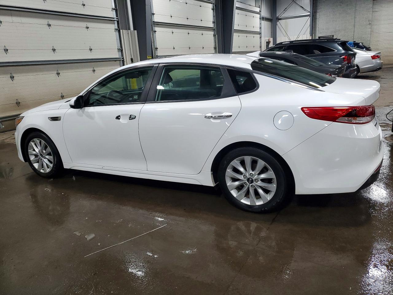 2016 Kia Optima Lx - zdjęcie 2