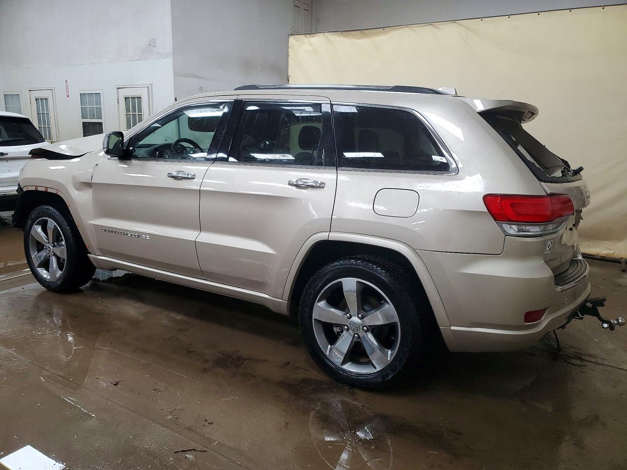2014 Jeep Grand Cherokee Overland - zdjęcie 2