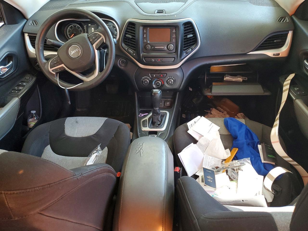 2014 Jeep Cherokee Sport - zdjęcie 8