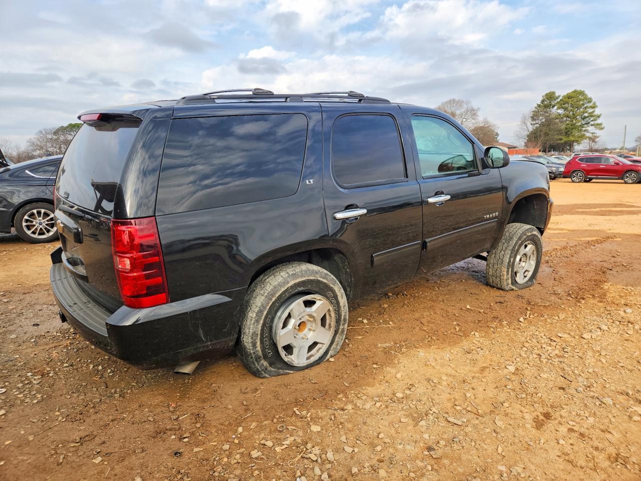 2013 Chevrolet Tahoe C1500 Lt - zdjęcie 3