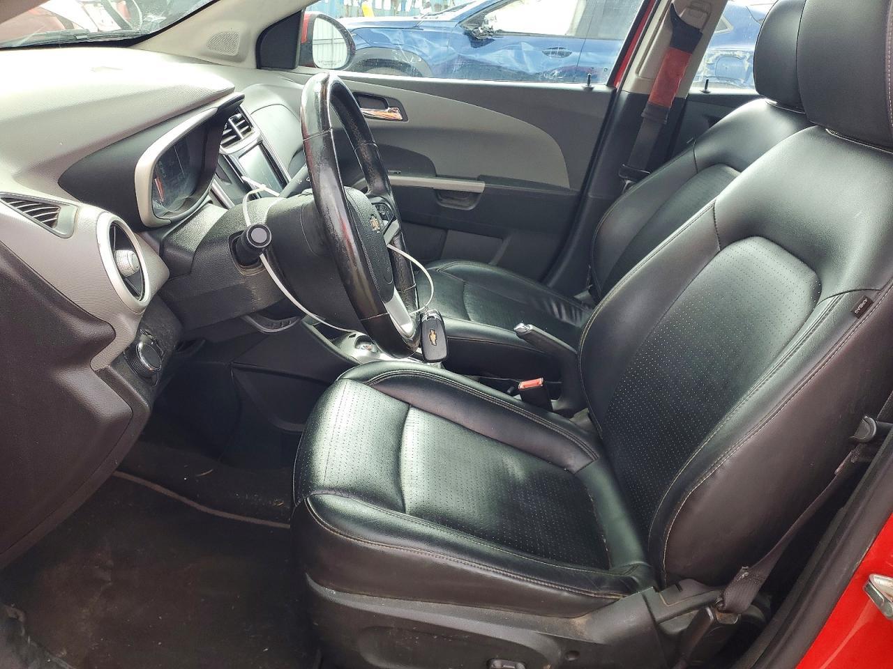 2017 Chevrolet Sonic Premier - zdjęcie 7