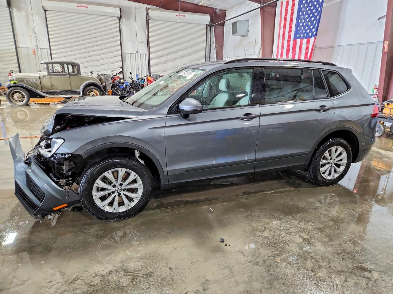 2020 Volkswagen Tiguan S - zdjęcie główne