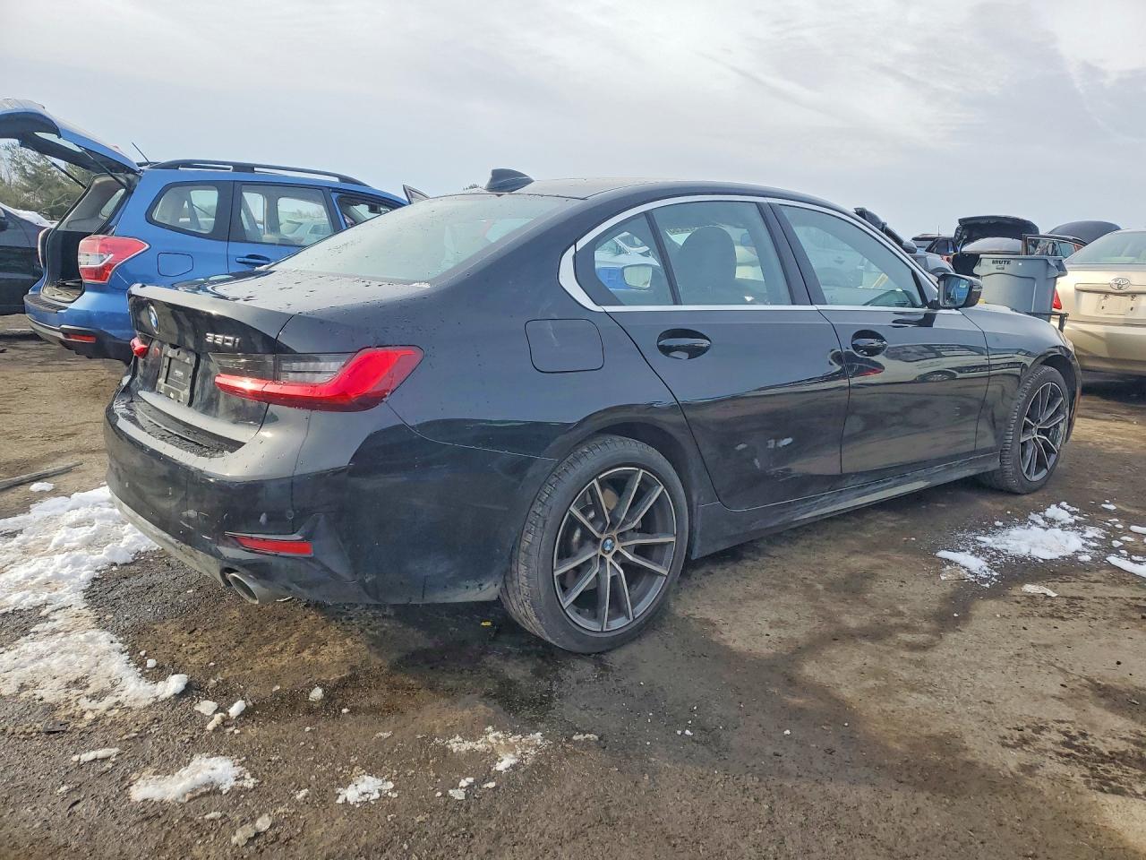 2019 BMW 330Xi - zdjęcie 3