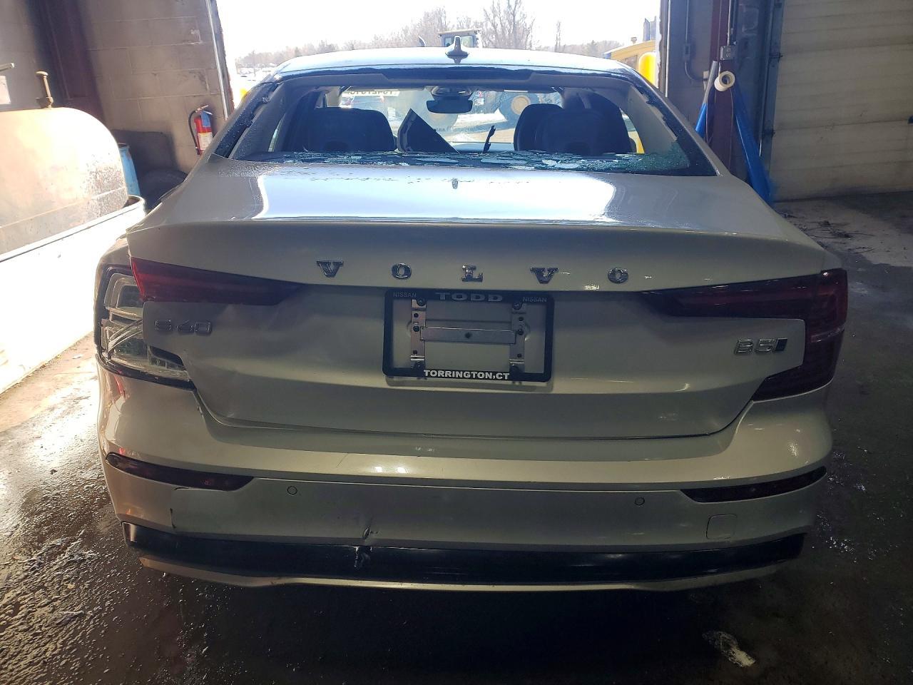 2024 Volvo S60 Core - zdjęcie 6