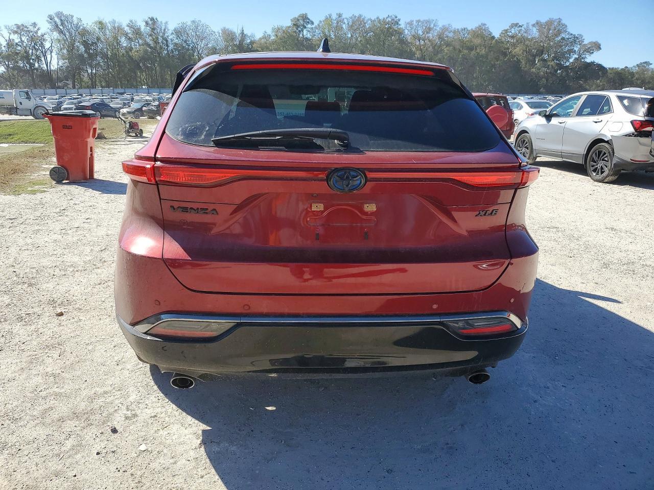 2024 Toyota Venza Nightshade Edition - zdjęcie 6