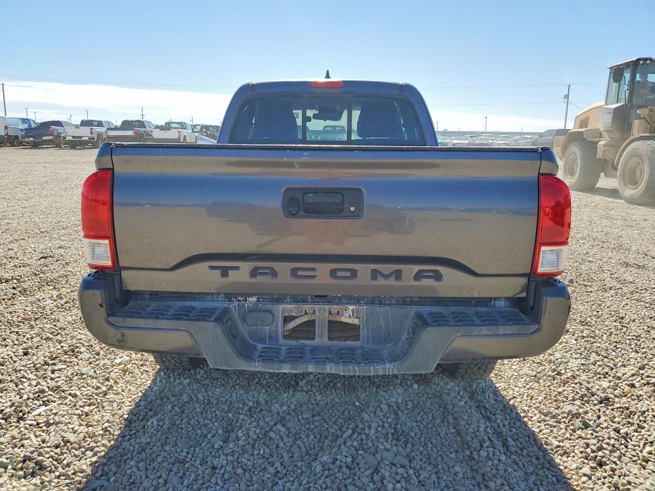 2019 Toyota Tacoma Sr - zdjęcie 6