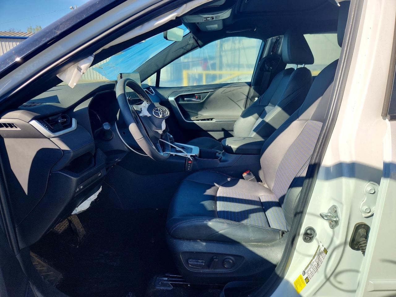 2023 Toyota Rav4 - zdjęcie 7